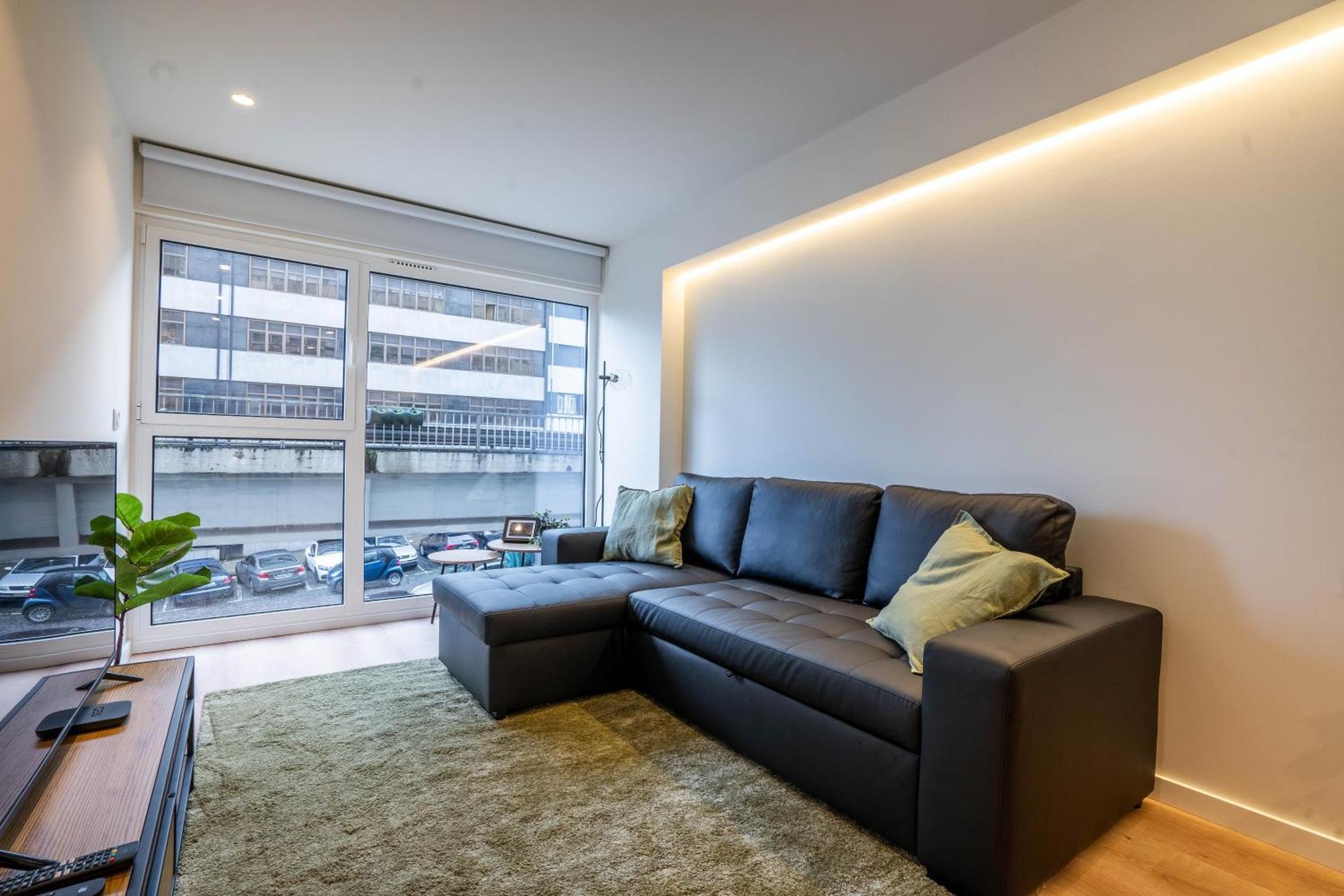 Trindade Bliss: 1Br W/ Free Parking By Lovelystay Porto Luaran gambar