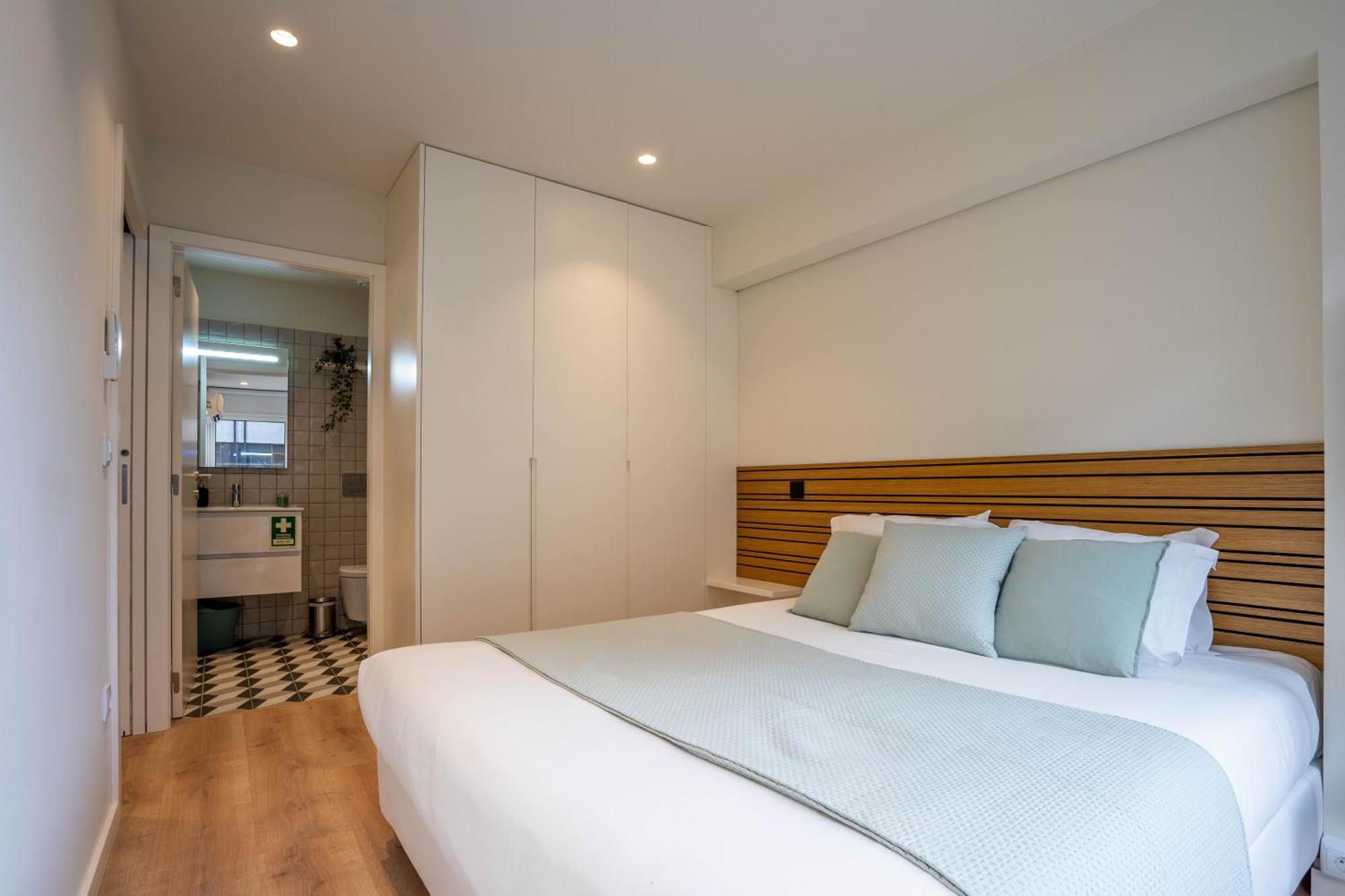Trindade Bliss: 1Br W/ Free Parking By Lovelystay Porto Luaran gambar